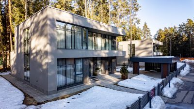 photo 69cb8c9e7d0db_thumb.jpg