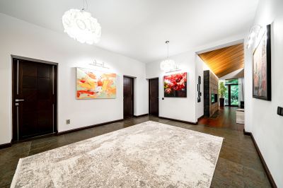 photo 12642_689360b5b4851_thumb.jpg