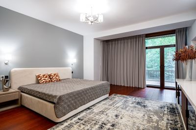 photo 12642_689360e53ecdc_thumb.jpg