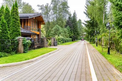 photo 12642_68936196be5d3_thumb.jpg