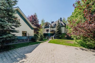 photo 12814_683409bc088ea_thumb.jpg